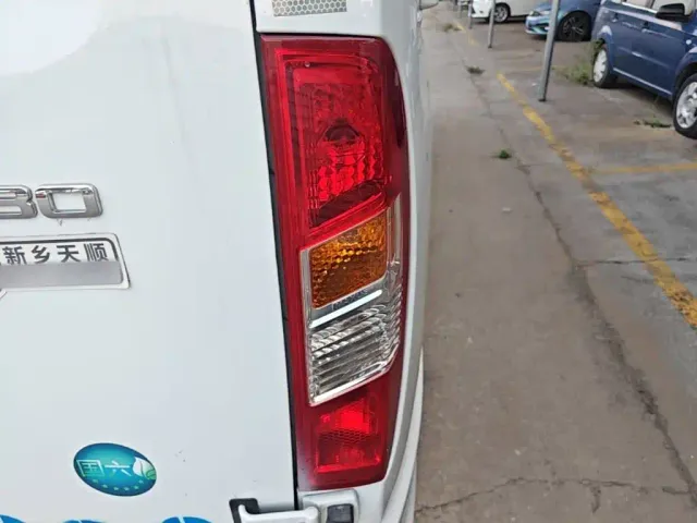 Maxus Xintu V80 — Фото автомобиля 23