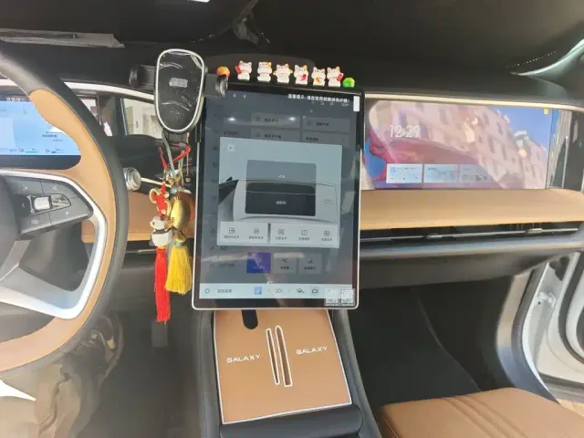 Geely Galaxy L7 — Фото автомобиля 14