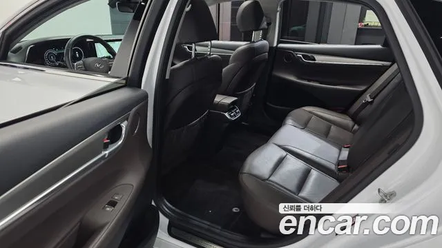 Hyundai Grandeur Grandeur (New) — Фото автомобиля 16