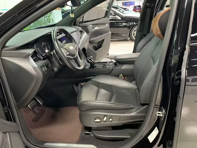 Cadillac XT5 — Фото автомобиля 7