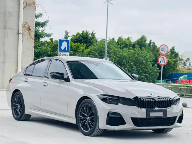 BMW 3 Series — Фото автомобиля 3