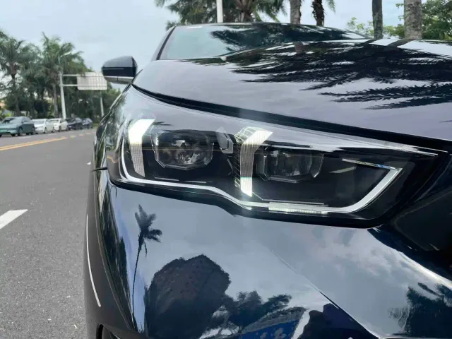 BMW 5 Series — Фото автомобиля 13