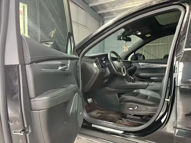Cadillac XT6 — Фото автомобиля 14