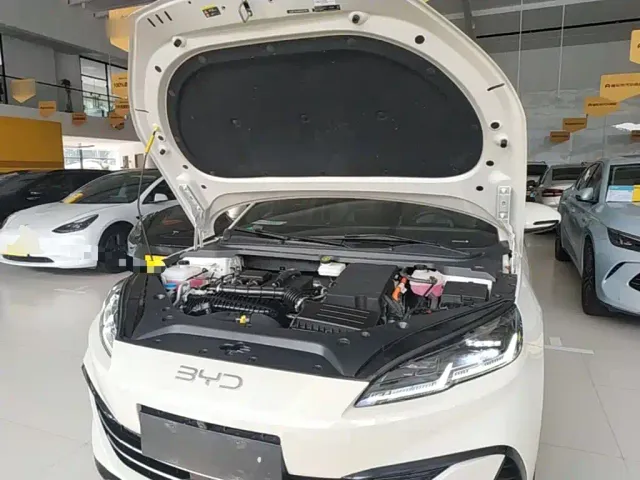BYD Seal 06 — Фото автомобиля 19