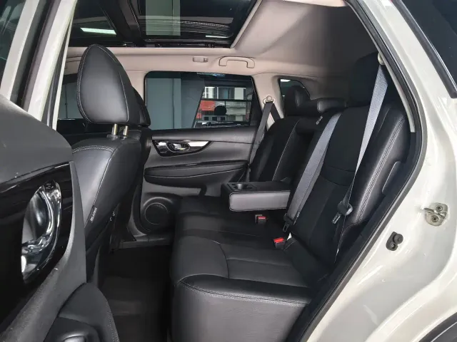 Nissan X-Trail — Фото автомобиля 9