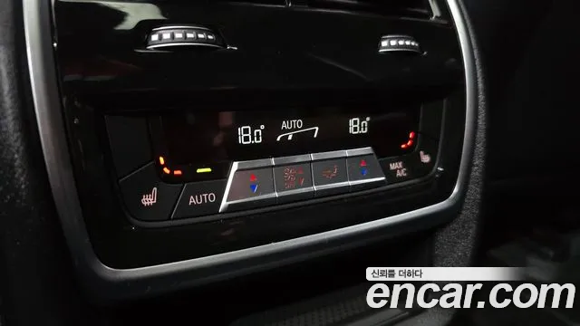 BMW X7 M60i xDrive M Sport 6 мест — Фото автомобиля 23