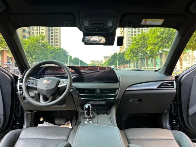 Cadillac CT5 — Фото автомобиля 12