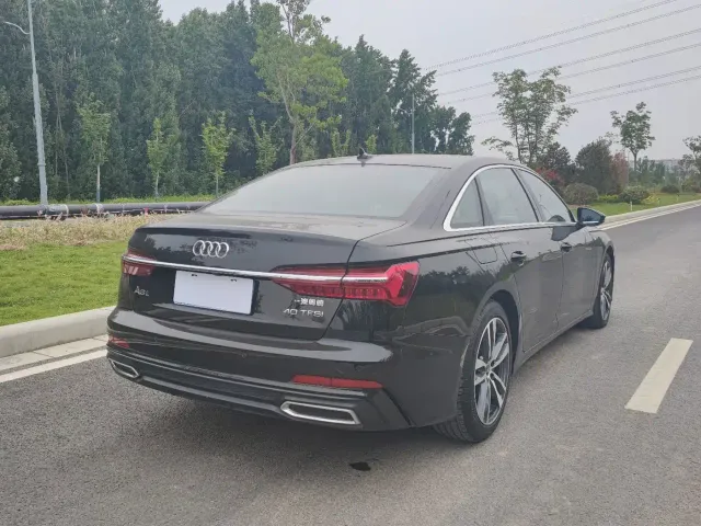 Audi A6L — Фото автомобиля 17