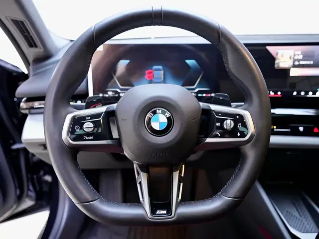 BMW 5 Series — Фото автомобиля 13