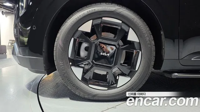 Kia Carnival — Фото автомобиля 5