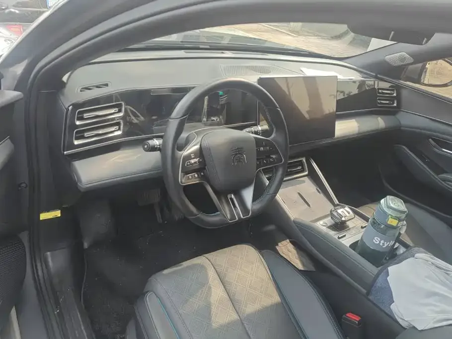 BYD Qin L 2024 DM-i 120KM Excellence Model — Фото автомобиля 12