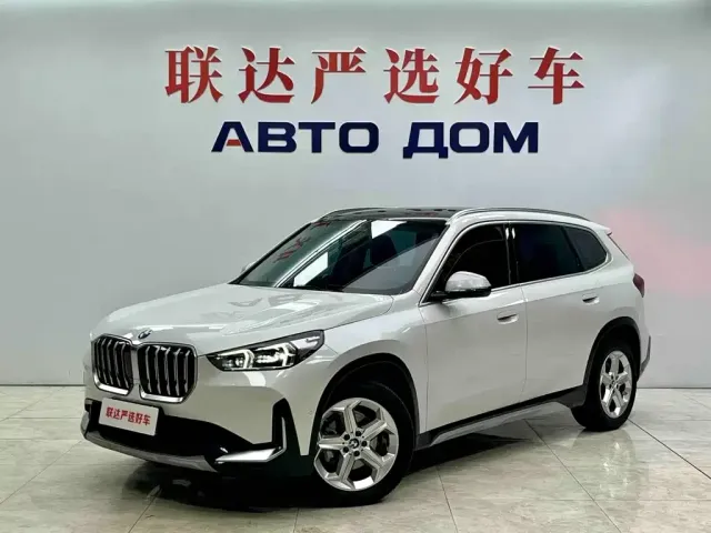 Фотография автомобиля — BMW X1