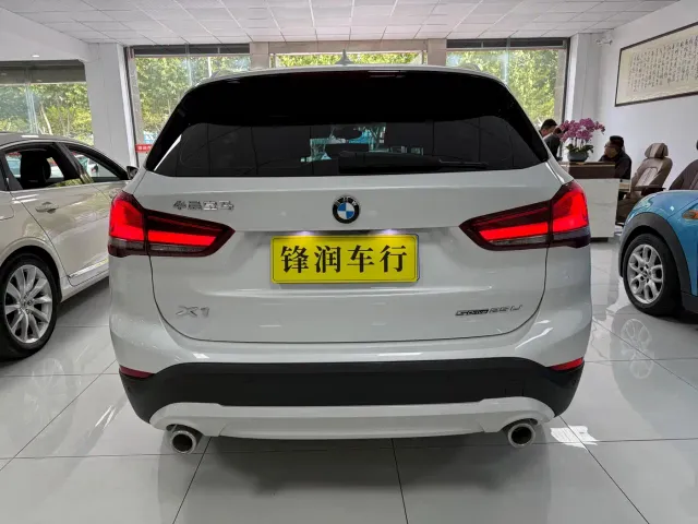 BMW X1 — Фото автомобиля 5