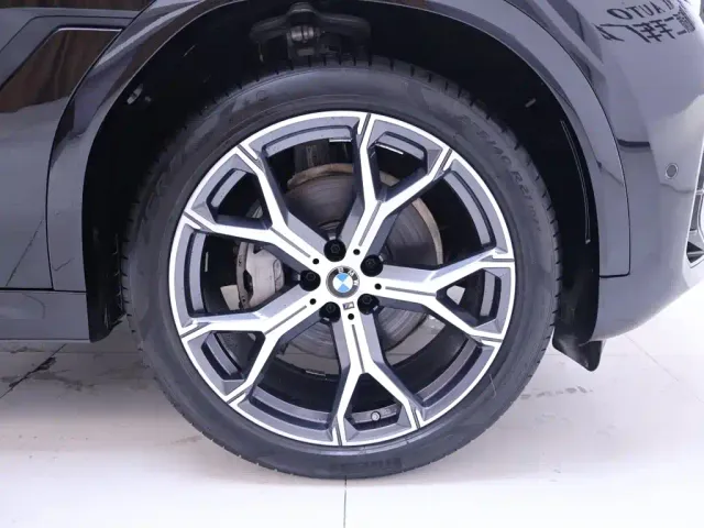 BMW X6 — Фото автомобиля 6