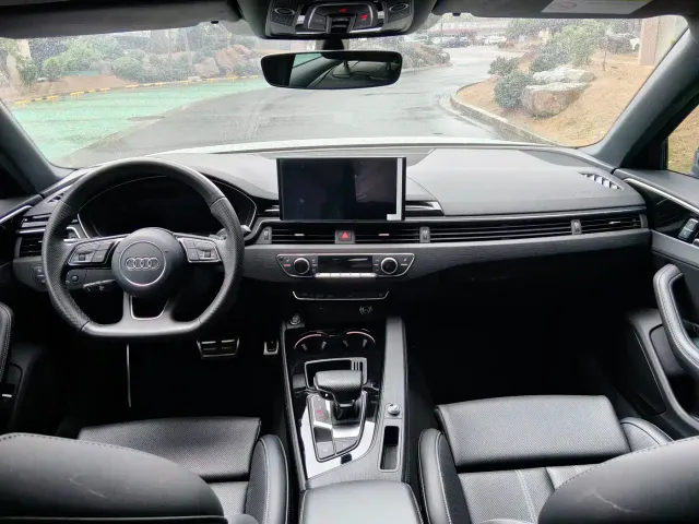 Audi A4L — Фото автомобиля 4