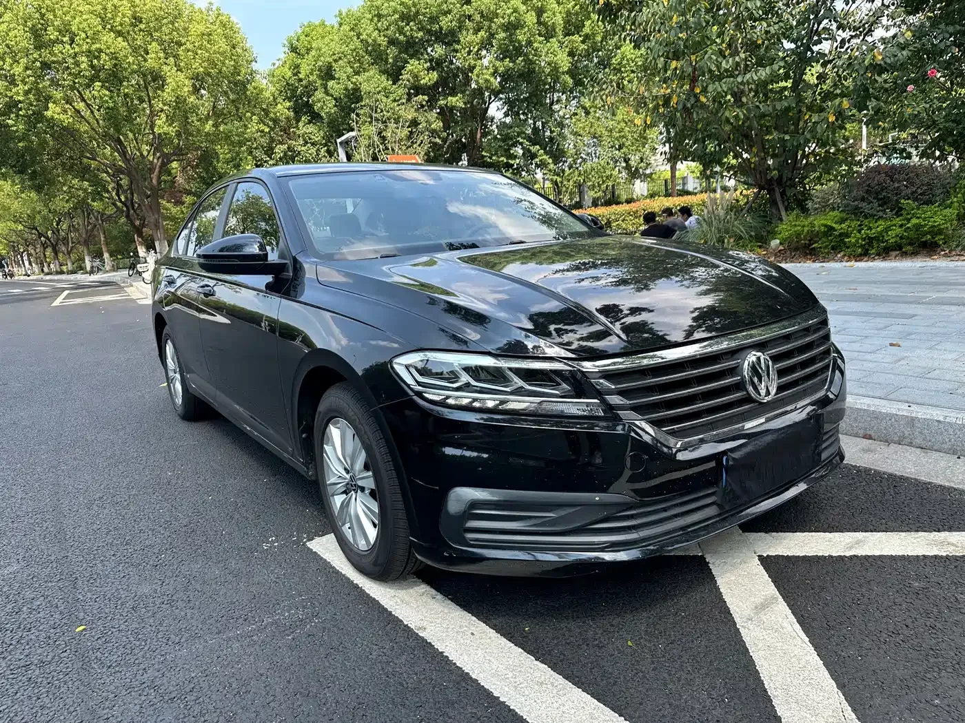 Volkswagen Lavida 2022 1.5L Auto Vision Edition — Фото автомобиля 2