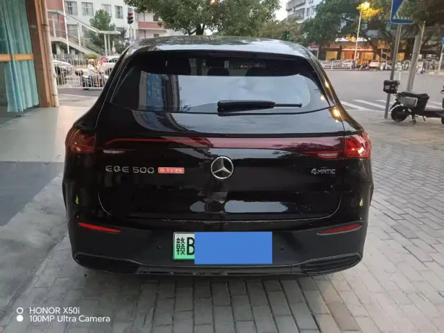 Mercedes-Benz EQE SUV — Фото автомобиля 5