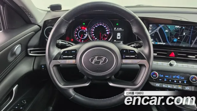 Hyundai AVANTE Avante (CN7) — Фото автомобиля 4