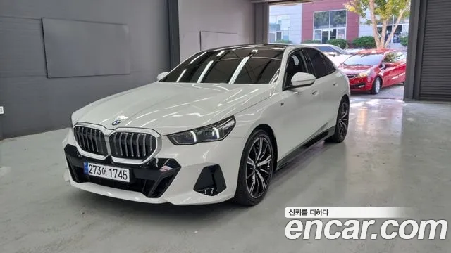 BMW 5 Series G60 — Фото автомобиля 2