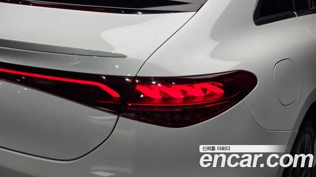 Mercedes-Benz EQE V295 — Фото автомобиля 8