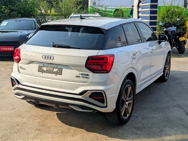 Audi Q2L — Фото автомобиля 8