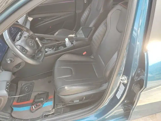 Hyundai Elantra — Фото автомобиля 14
