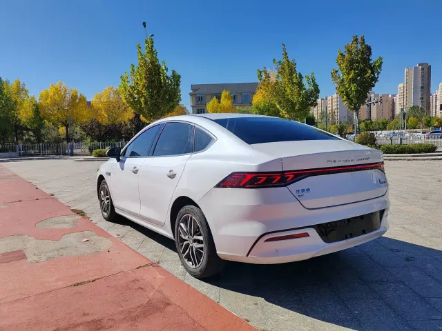 BYD Qin PLUS — Фото автомобиля 7