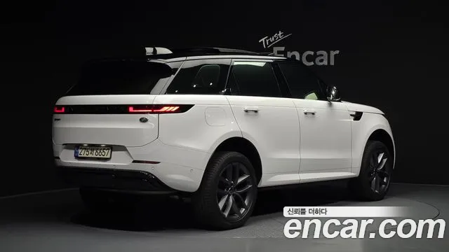 Land Rover Range Rover Sport — Фото автомобиля 2