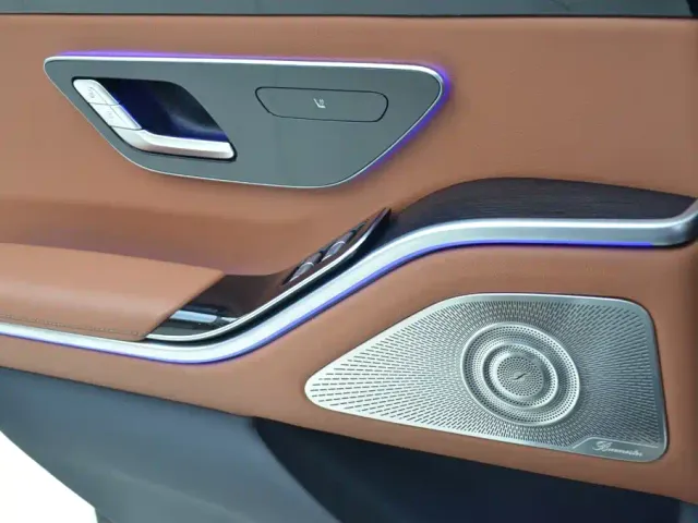 Mercedes-Benz S-Class — Фото автомобиля 10