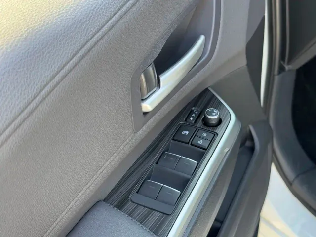 Toyota Sienna — Фото автомобиля 7