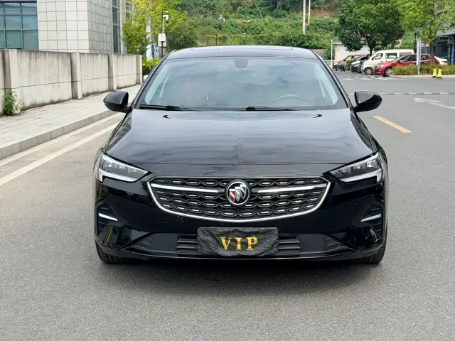 Buick Regal — Фото автомобиля 2