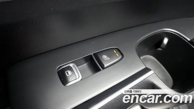 Kia Sorento Новый Sorento 4 поколение Бензин 2.5T 2WD — Фото автомобиля 18