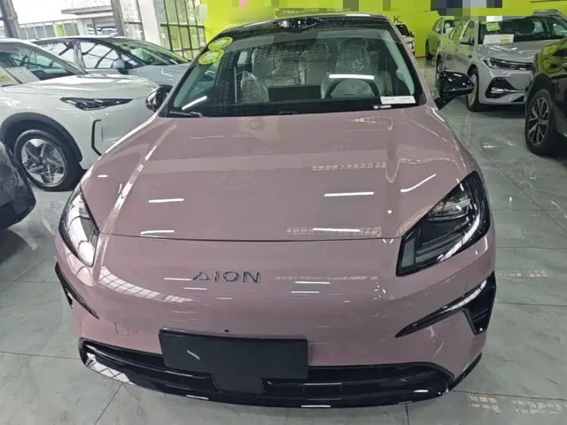 GAC Aion RT — Фото автомобиля 2