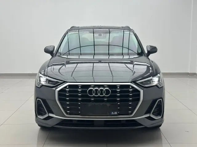 Audi Q3 — Фото автомобиля 3