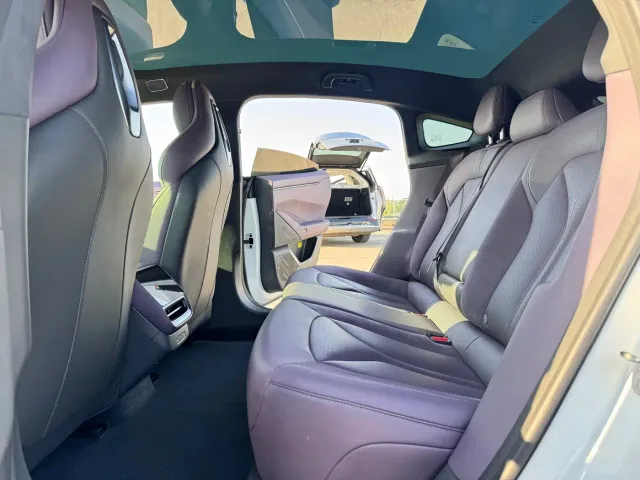 Xpeng P7 — Фото автомобиля 5