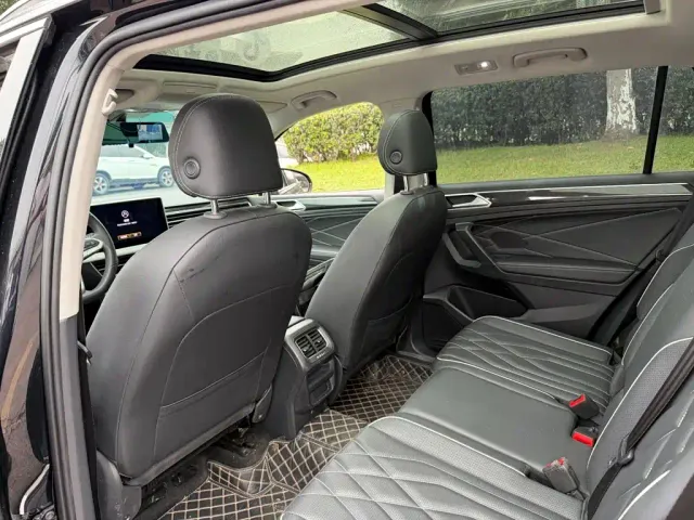 Volkswagen Tiguan L — Фото автомобиля 11