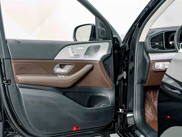 Mercedes-Benz GLE-Class — Фото автомобиля 16