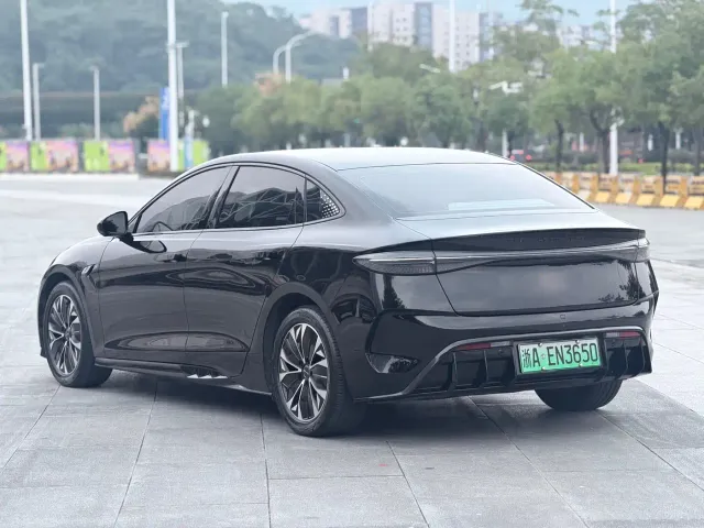 BYD Seal — Фото автомобиля 6