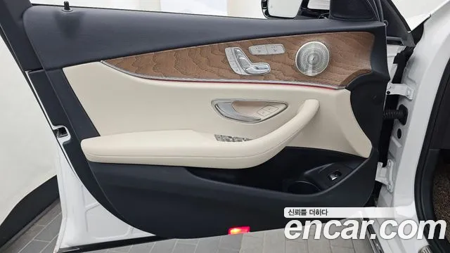 Mercedes-Benz E-Class W213 — Фото автомобиля 13