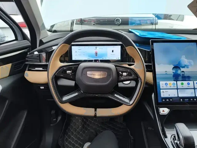 Geely Boyue L — Фото автомобиля 10