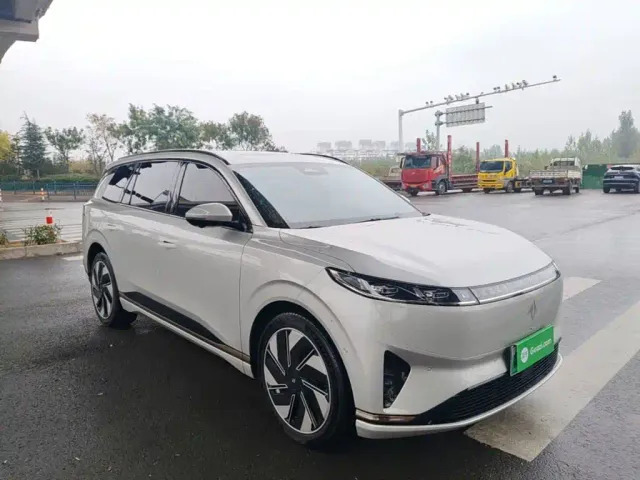 Dongfeng eπ 008 — Фото автомобиля 21