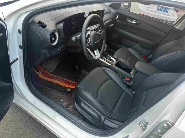 Kia K3 — Фото автомобиля 5