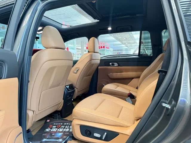 Li Auto ONE — Фото автомобиля 5