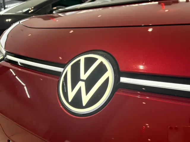 Volkswagen ID.3 — Фото автомобиля 16