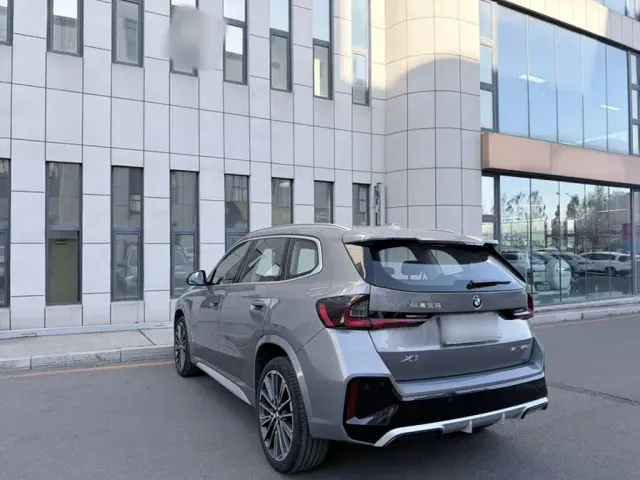 BMW X1 — Фото автомобиля 4