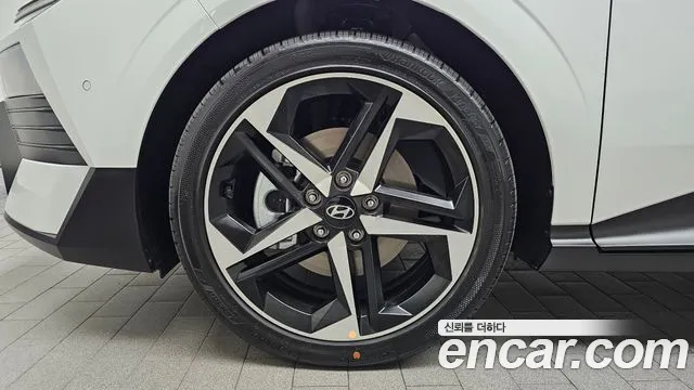 Hyundai Avante (CN8) — Фото автомобиля 5