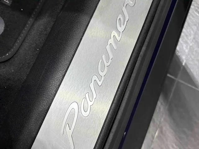 Porsche Panamera — Фото автомобиля 19
