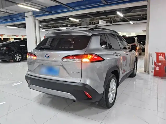 Toyota Corolla Cross — Фото автомобиля 6