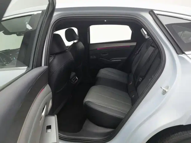 BYD Qin L — Фото автомобиля 15