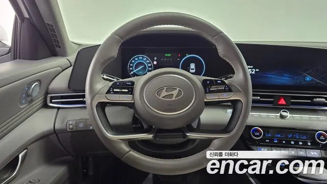 Hyundai AVANTE Inspiration — Фото автомобиля 13